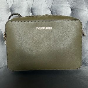 MK cross body